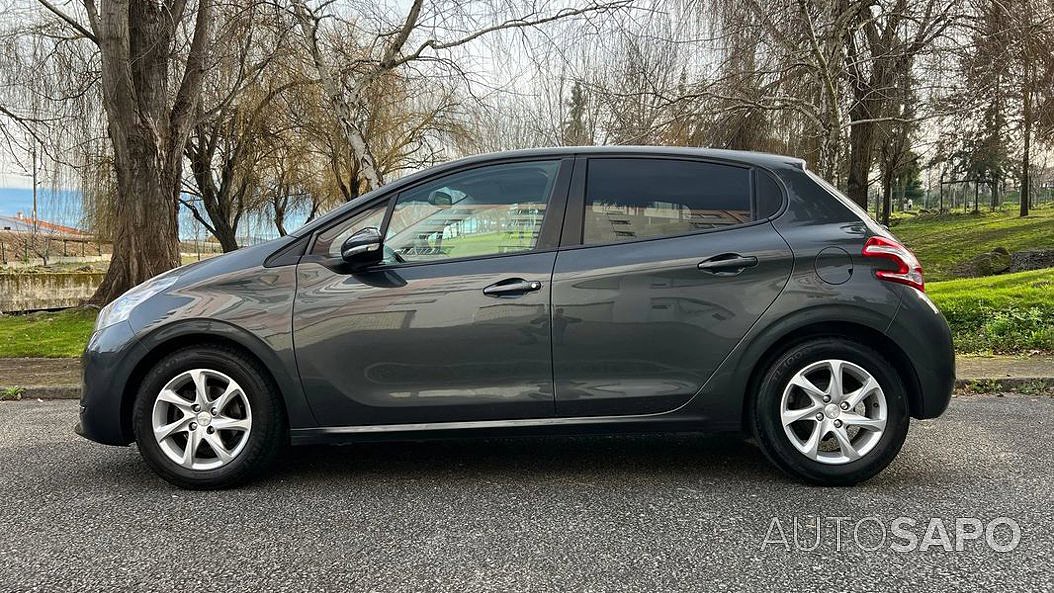 Peugeot 208 de 2015