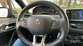 Peugeot 208 de 2015