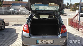 Renault Clio 1.2 16V Confort de 2005