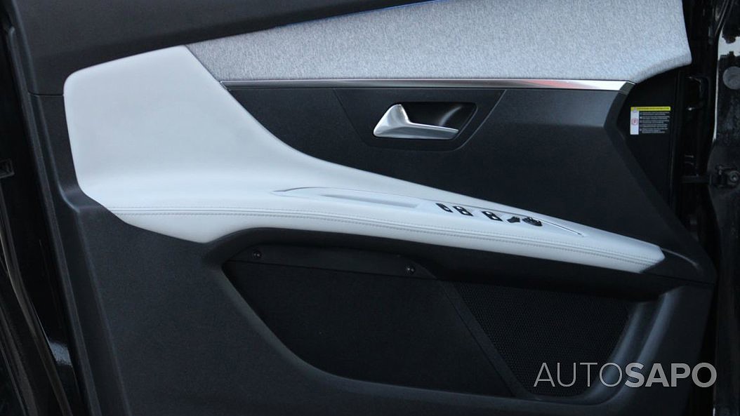 Peugeot 3008 1.2 PureTech Allure Grip Control EAT6 de 2017