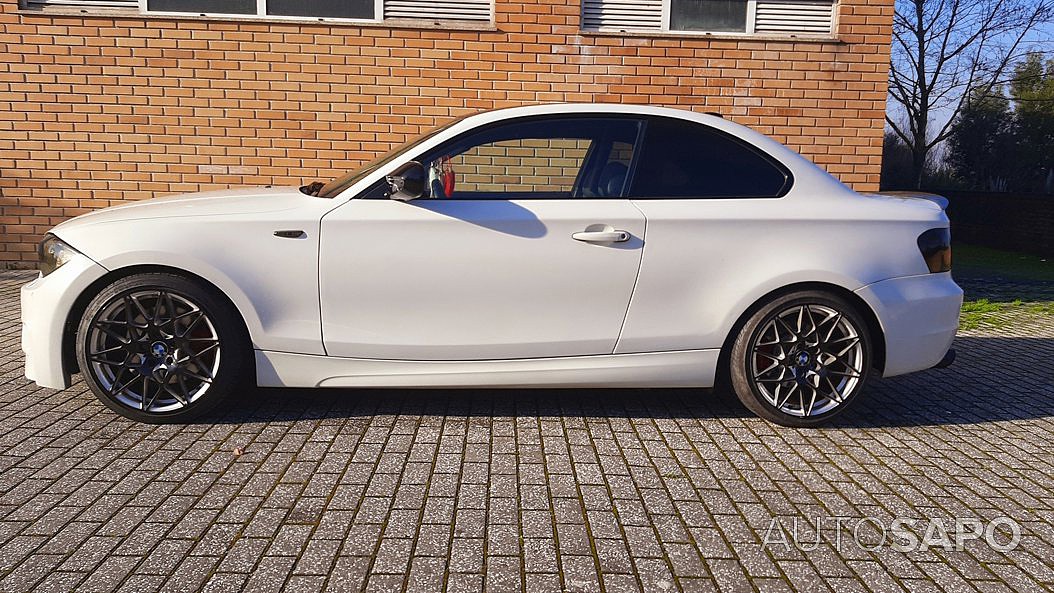 BMW Série 1 123 d de 2010