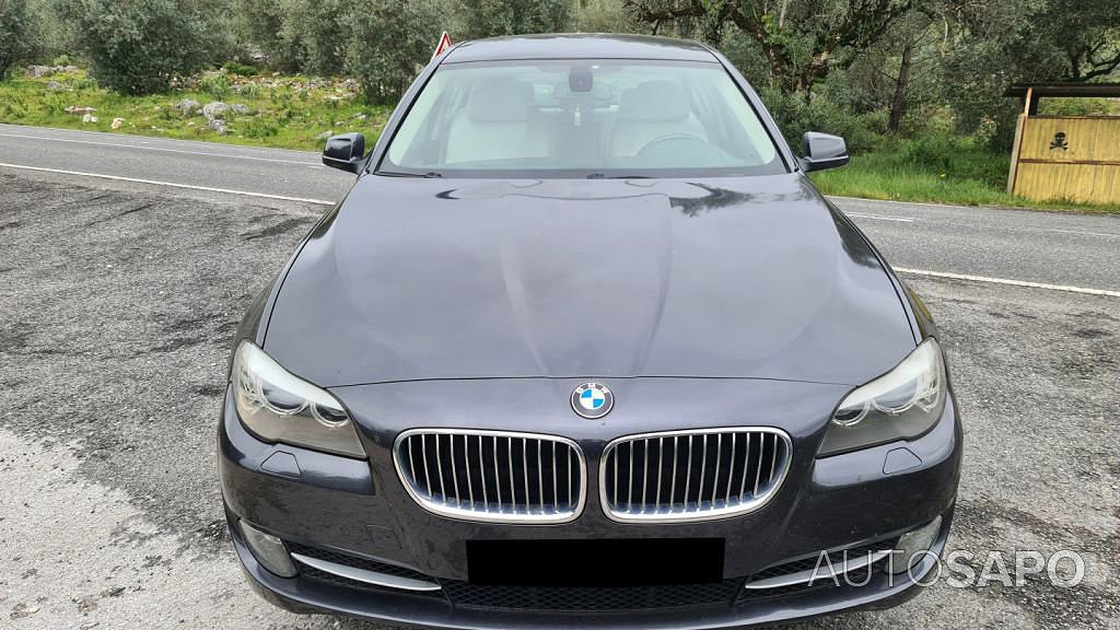 BMW Série 5 520 d Exclusive Auto 123g de 2010