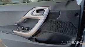 Peugeot 2008 1.2 PureTech Allure EAT6 de 2019