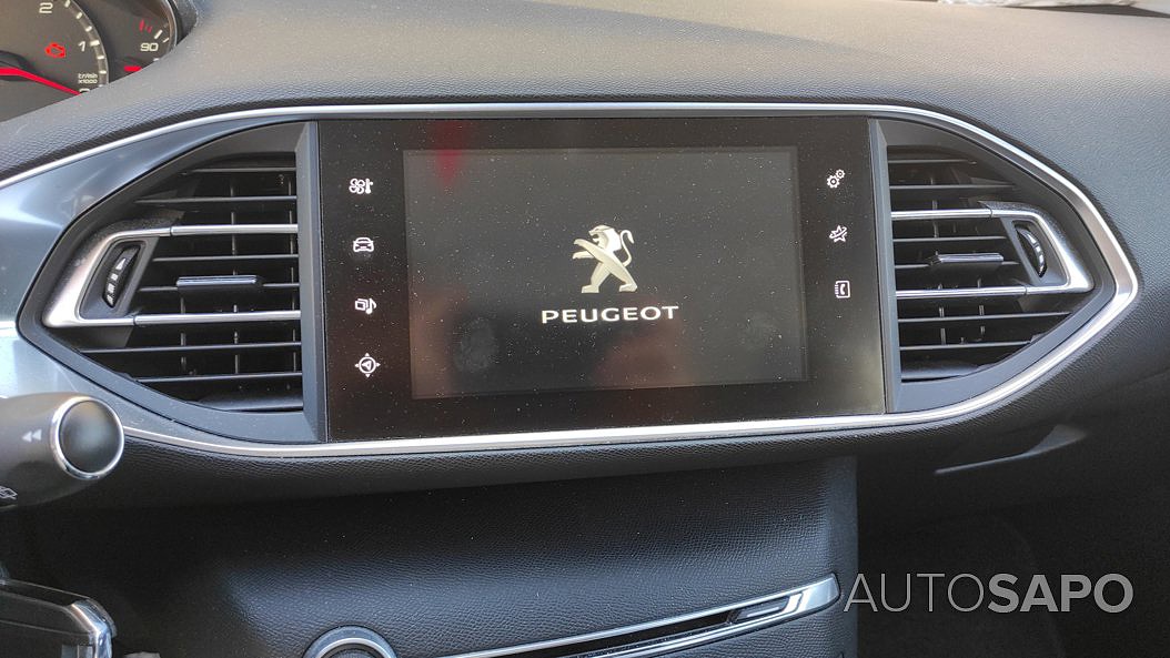 Peugeot 308 1.6 BlueHDi Allure J17 de 2015