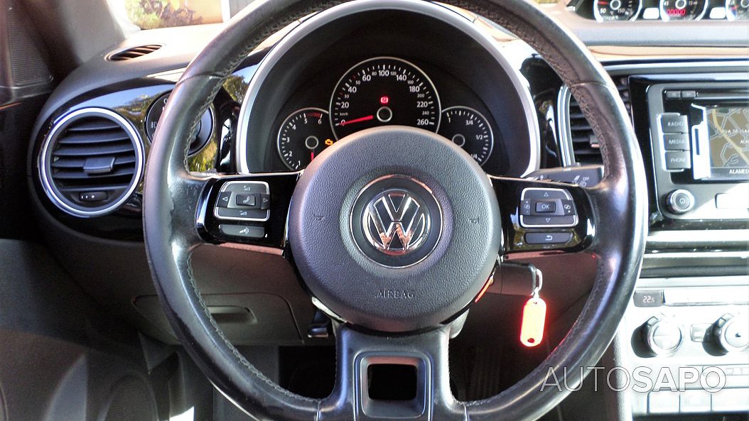 Volkswagen New Beetle 1.6 de 2012