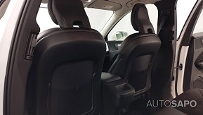 Volvo XC60 2.0 B5 Momentum Plus AWD de 2020