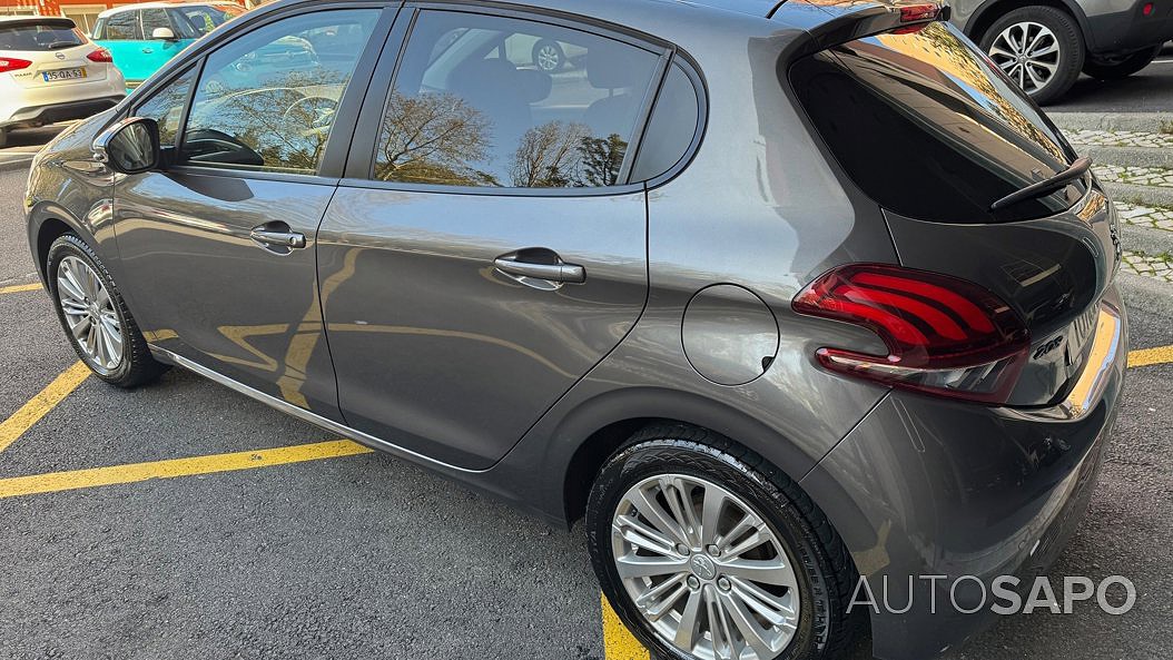 Peugeot 208 1.2 PureTech Style de 2017