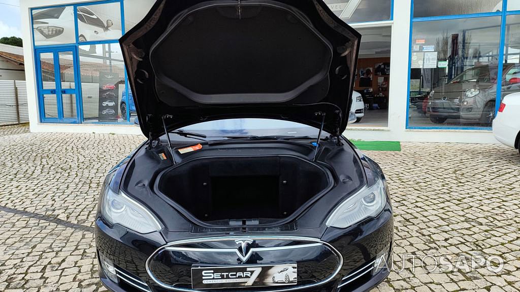 Tesla Model S 85 de 2014