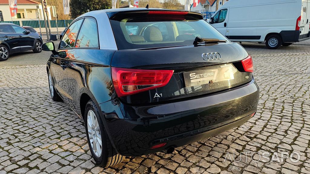 Audi A1 1.6 TDi Advance de 2011