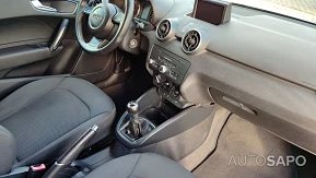 Audi A1 1.6 TDi Advance de 2010