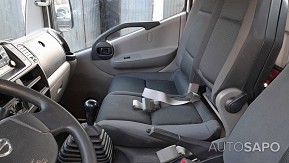 Nissan Cabstar 2.5 dCi 35.12/1 C.Aluminio de 2016