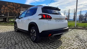 Peugeot 2008 1.2 PureTech Allure de 2016