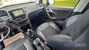 Peugeot 2008 1.2 PureTech Allure de 2016