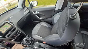 Peugeot 2008 1.2 PureTech Allure de 2016