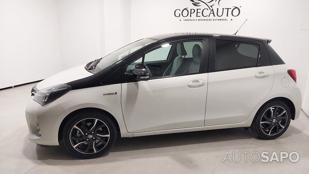 Toyota Yaris 1.5 HSD Square Collection White de 2016