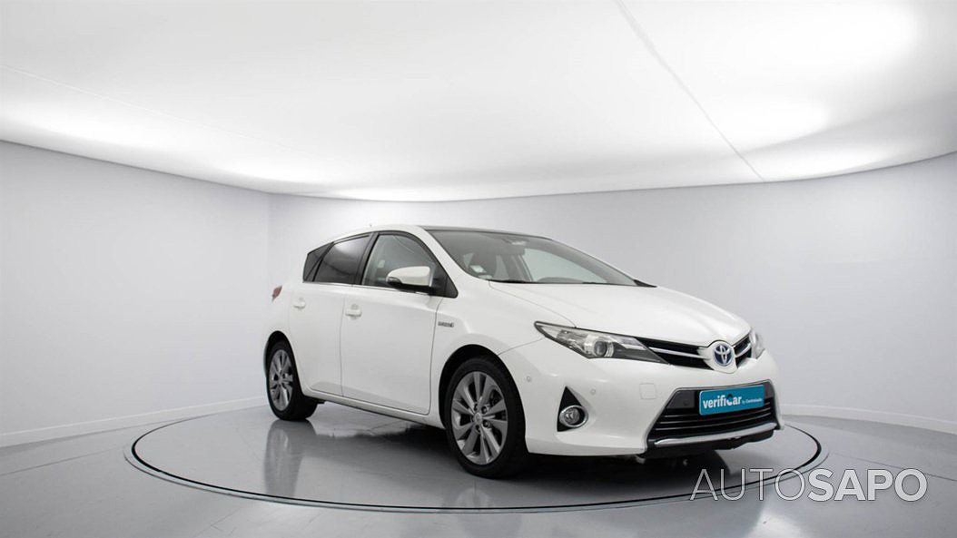 Toyota Auris 1.8 HSD Sport+Skyview+Navi de 2015