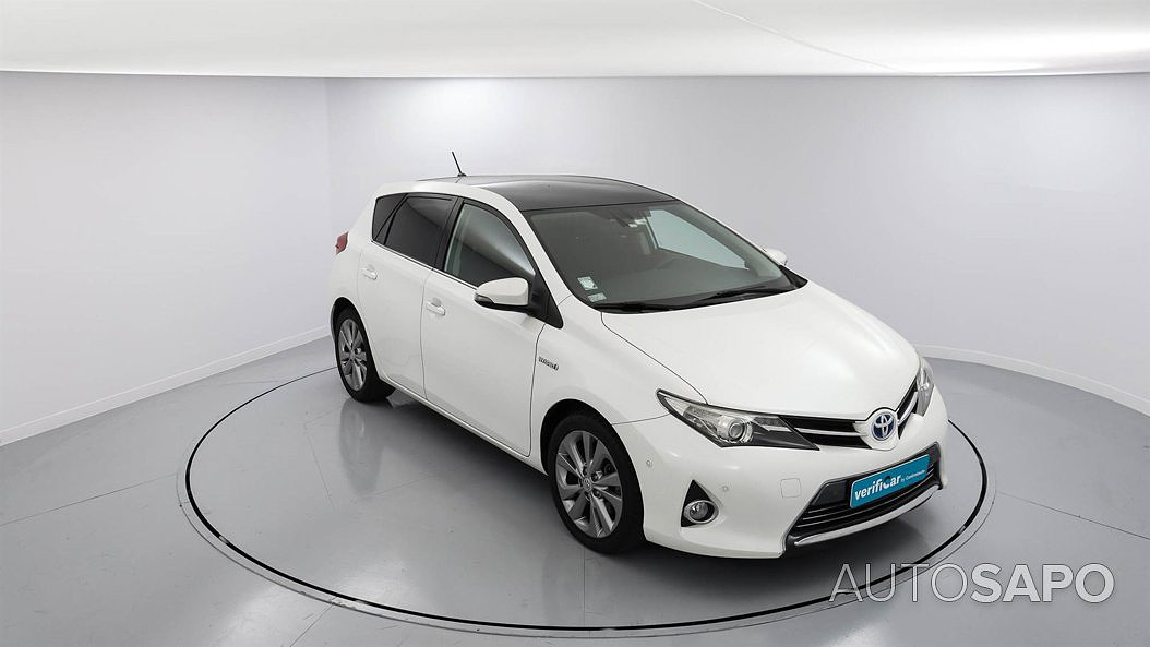 Toyota Auris 1.8 HSD Sport+Skyview+Navi de 2015