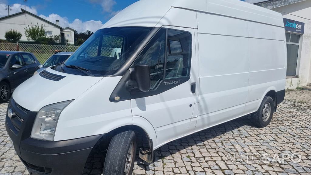 Ford Transit 330L 2.4 TDdi de 2010