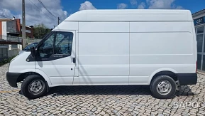 Ford Transit 330L 2.4 TDdi de 2010