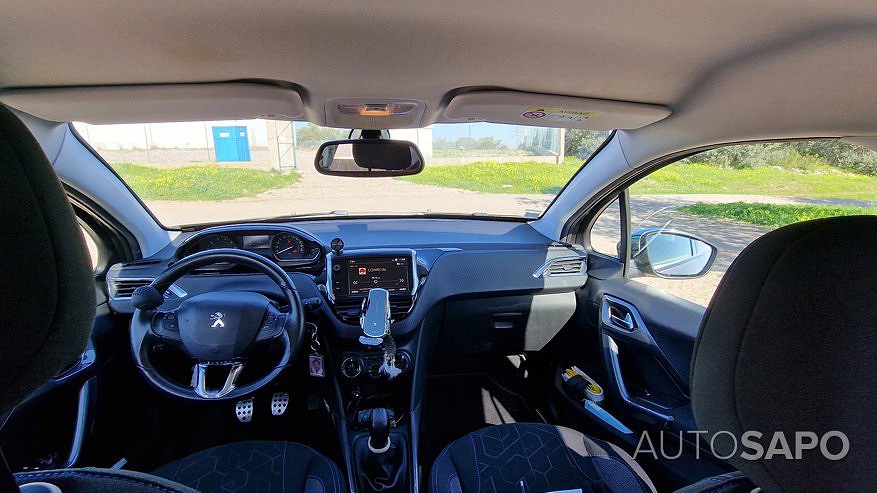 Peugeot 2008 1.2 PureTech Style de 2018