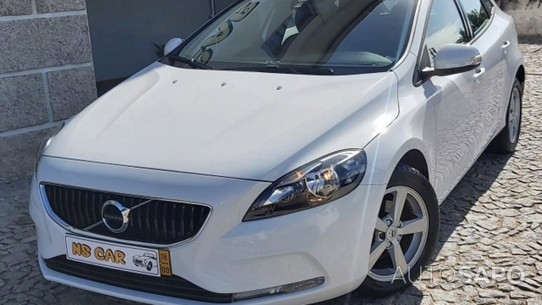 Volvo V40