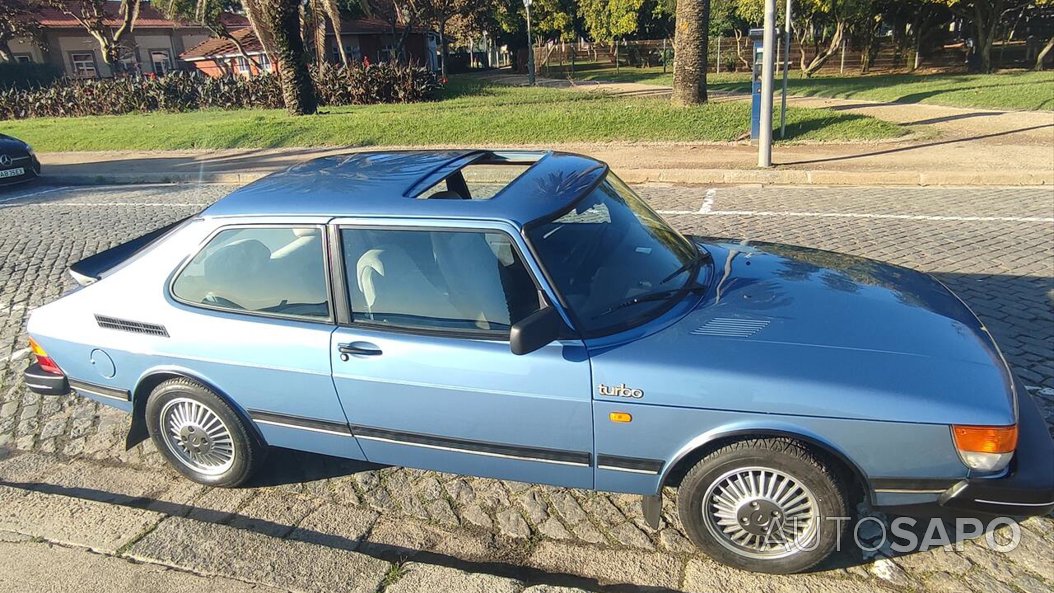 Saab 900