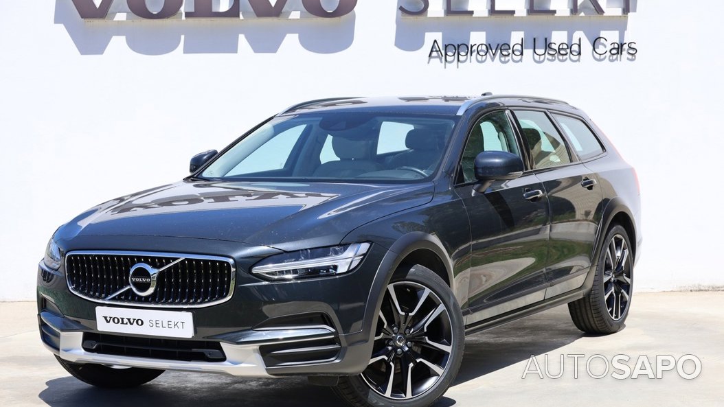 Volvo V90 Cross Country