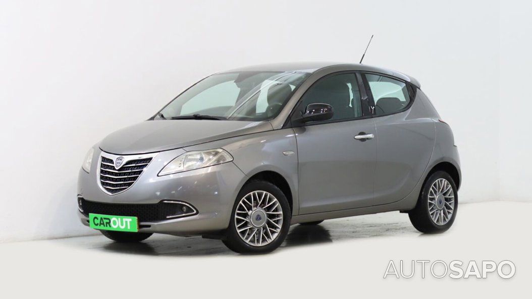 Lancia Ypsilon