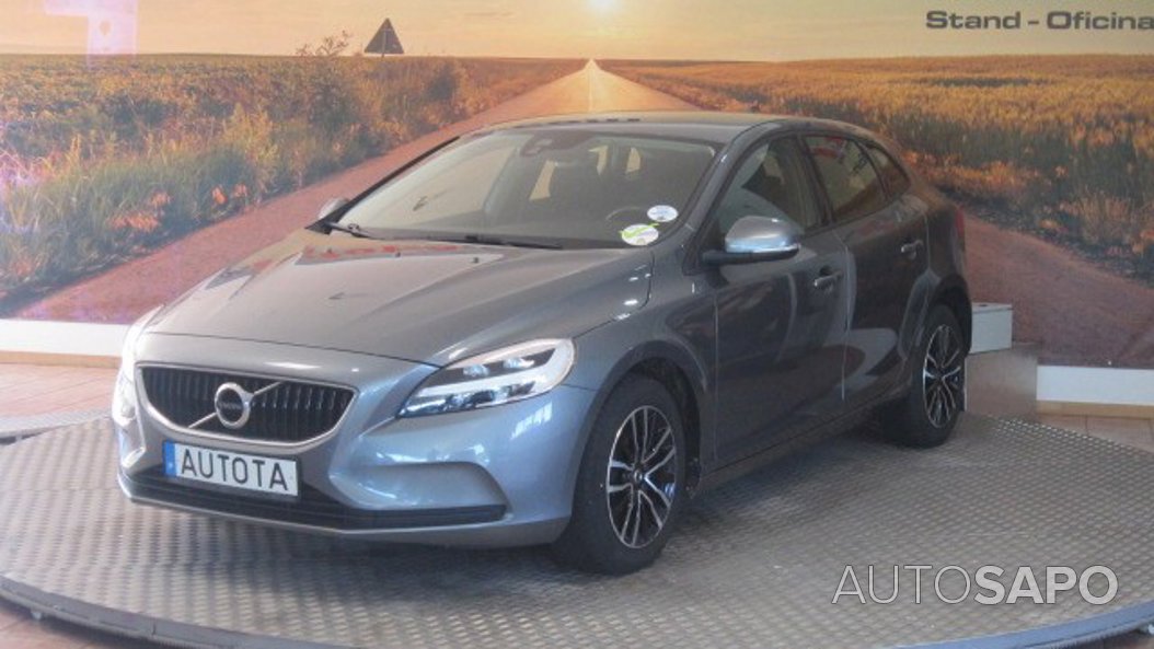 Volvo V40