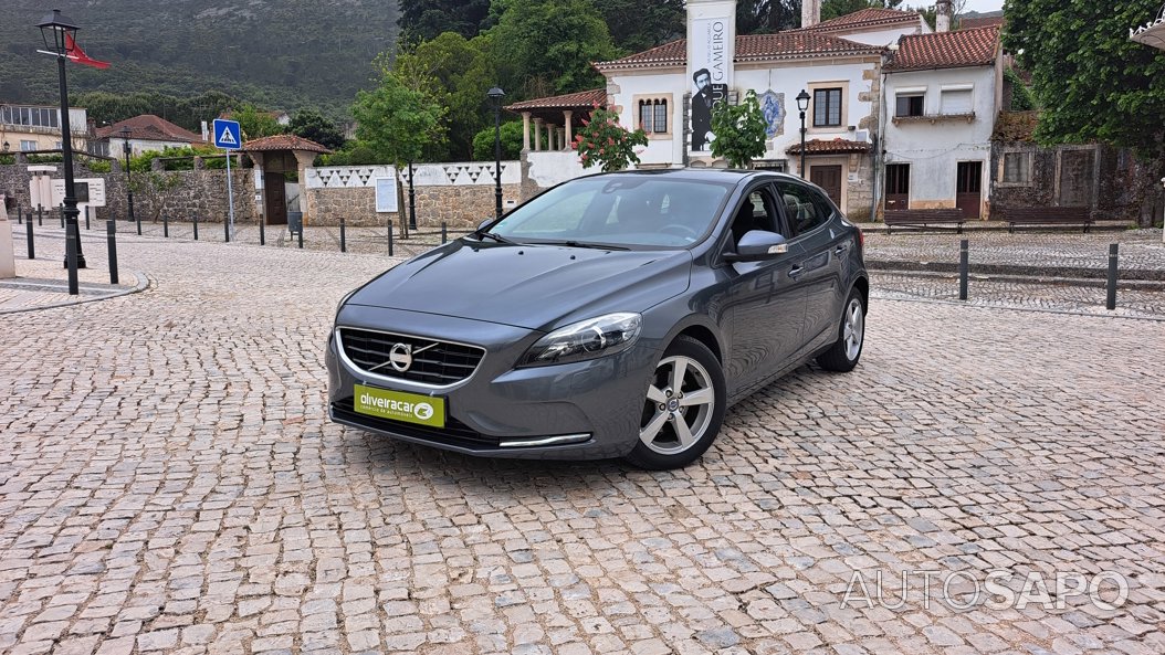 Volvo V40