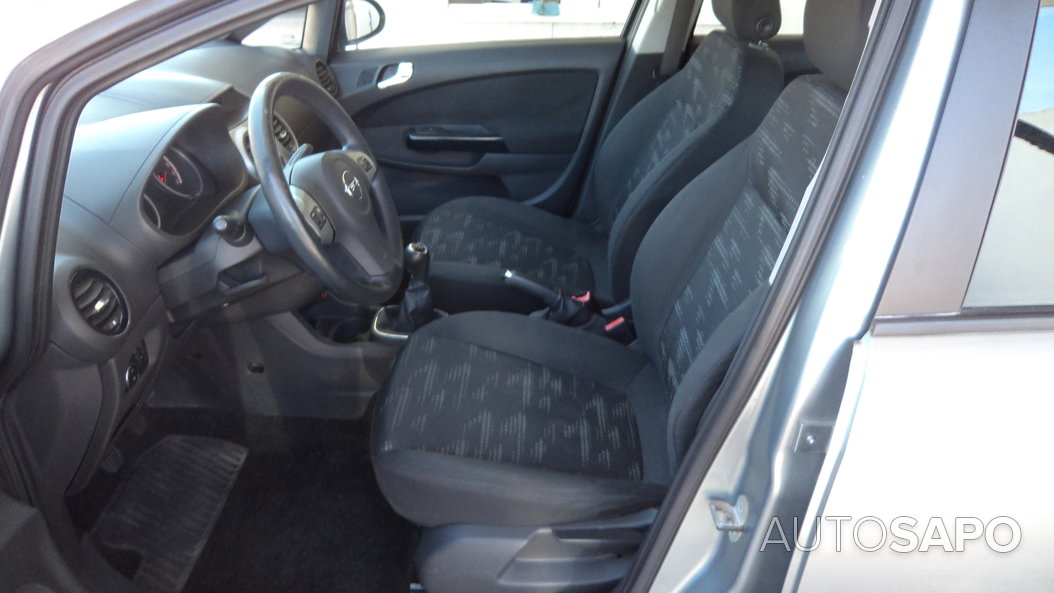 Opel Corsa 1.2 16V Confort