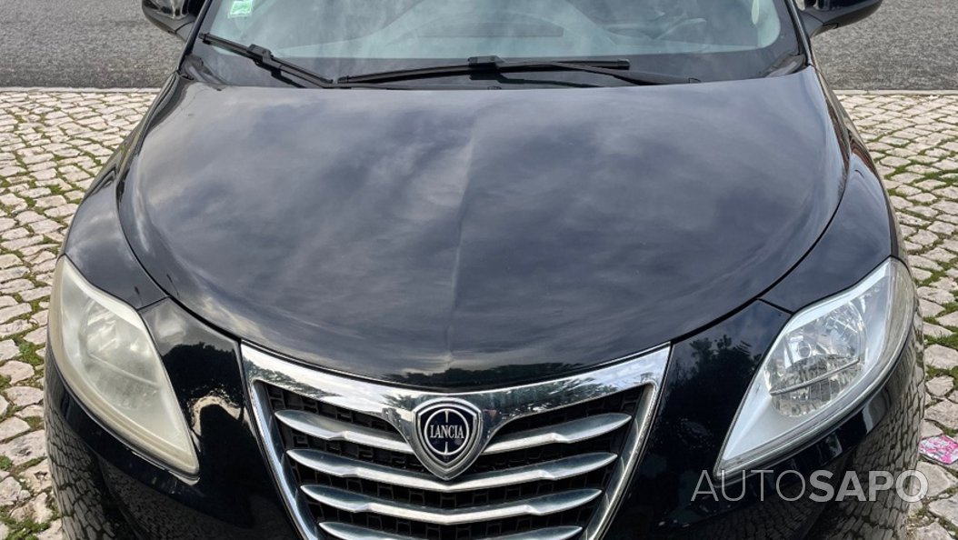 Lancia Ypsilon