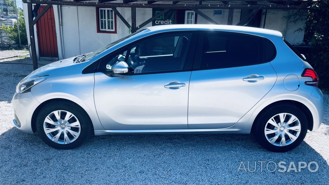 Peugeot 208 1.6 Blue HDI Style