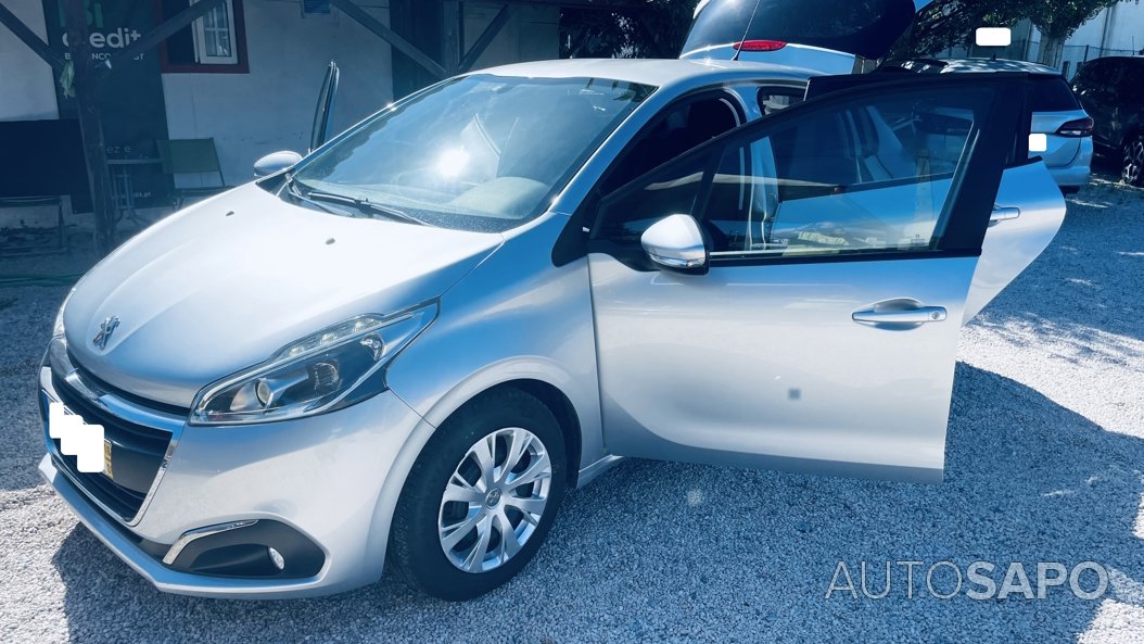 Peugeot 208 1.6 Blue HDI Style