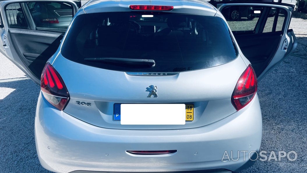 Peugeot 208 1.6 Blue HDI Style