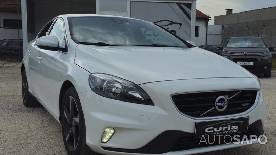 Volvo V40