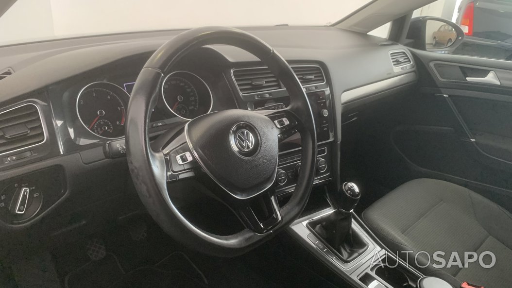 Volkswagen Golf 1.6 TDi Confortline