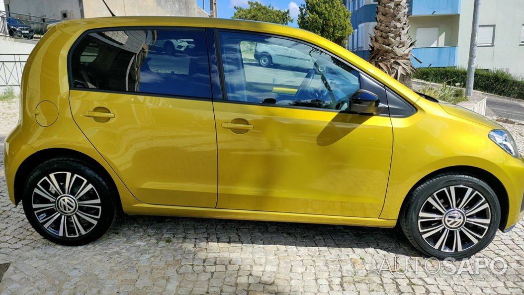 Volkswagen Up 1.0 High !