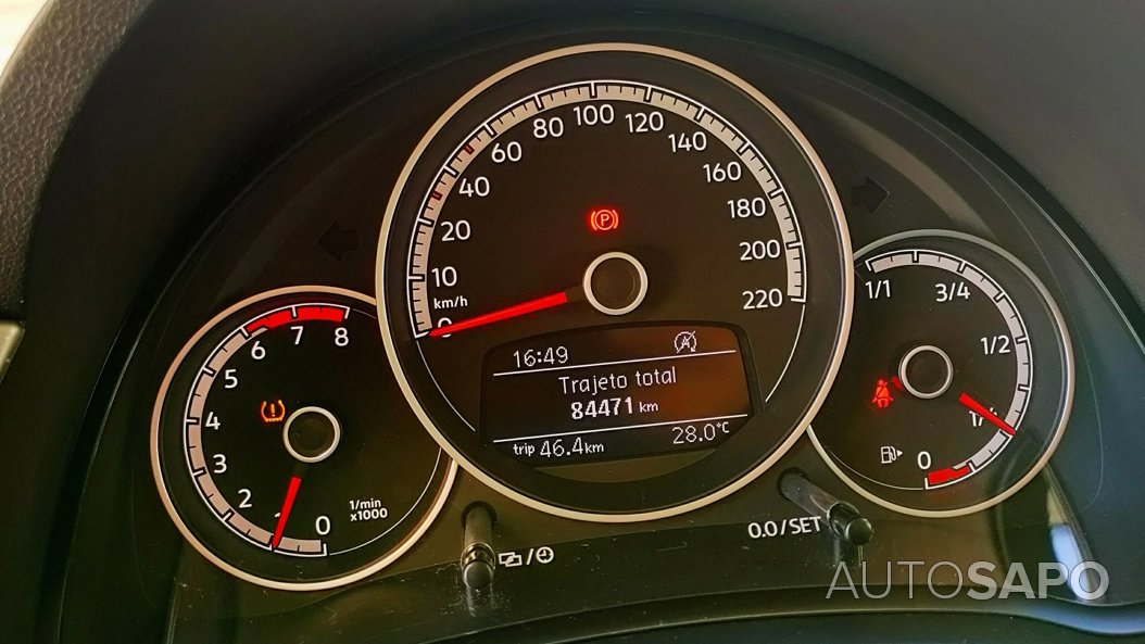 Volkswagen Up 1.0 High !