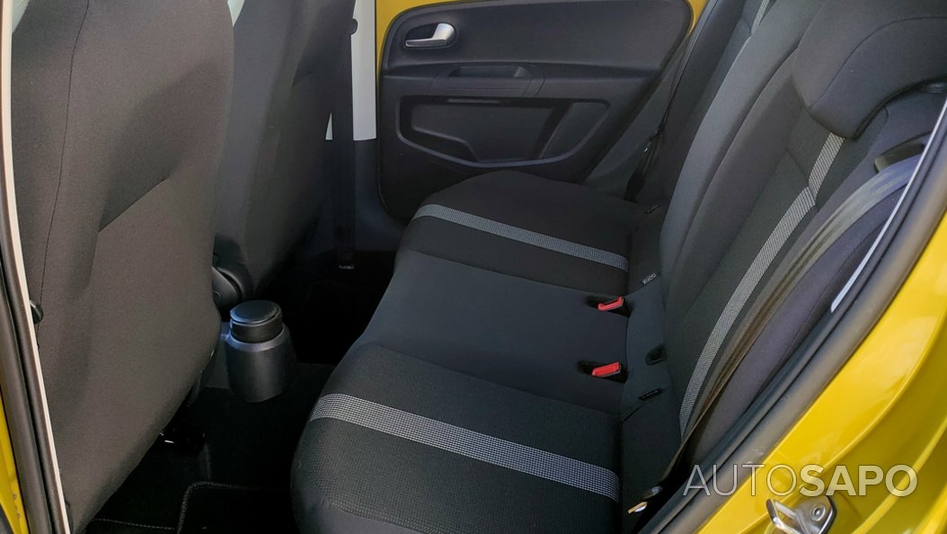 Volkswagen Up 1.0 High !