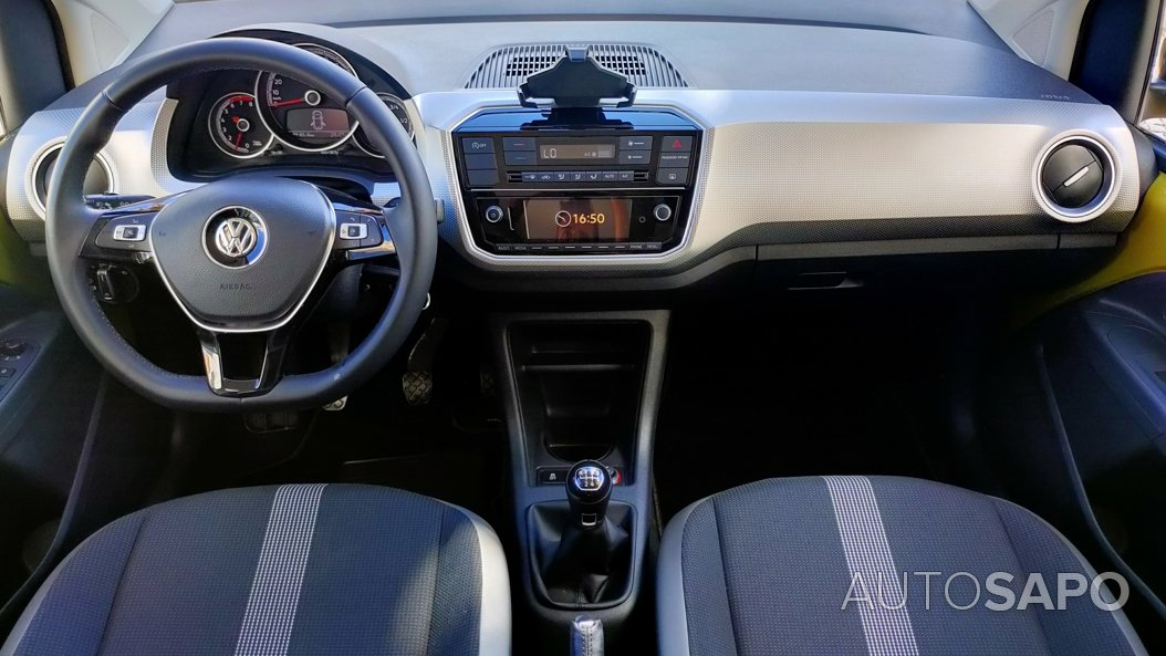 Volkswagen Up 1.0 High !