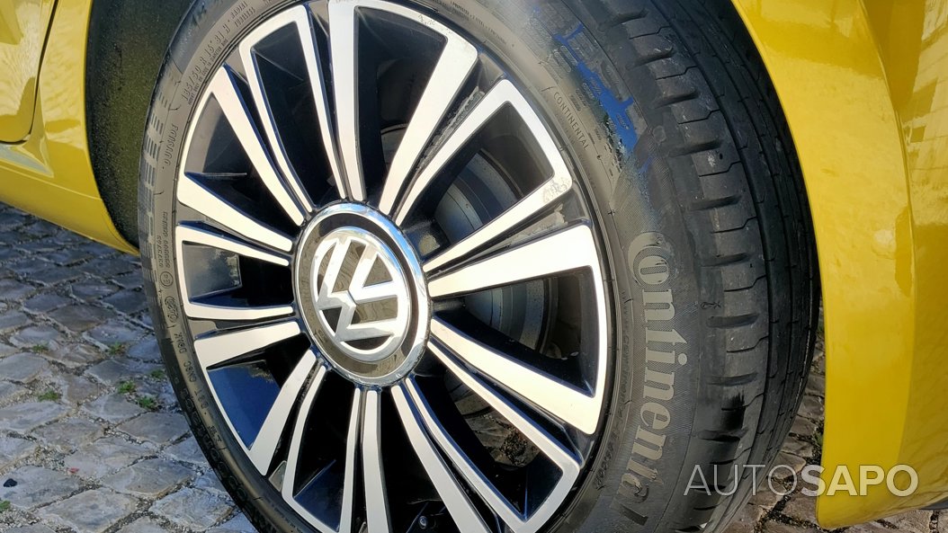 Volkswagen Up 1.0 High !