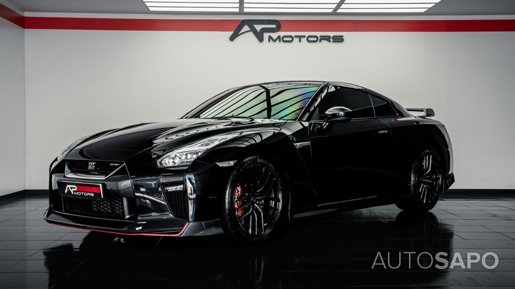 Nissan GT-R