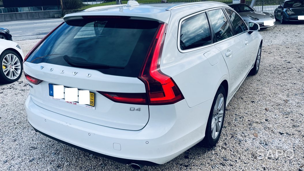 Volvo V90 2.0 D4 Momentum Plus Geartronic