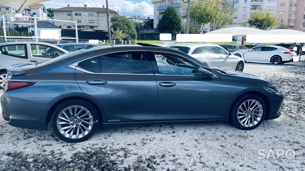 Lexus ES 300h Executive