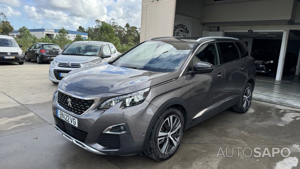 Peugeot 5008