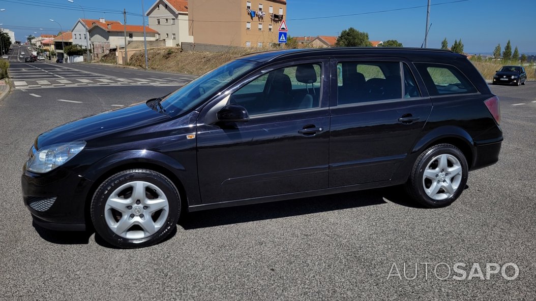 Opel Astra 1.3 CDTi Elegance