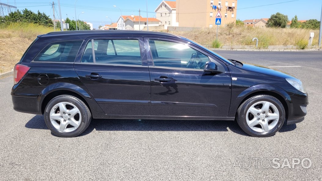 Opel Astra 1.3 CDTi Elegance