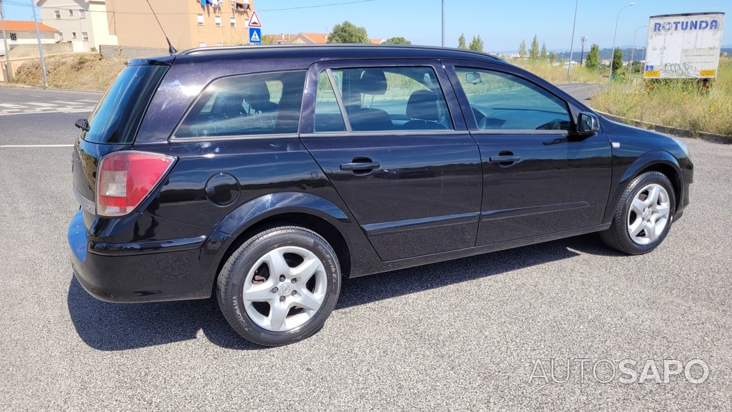 Opel Astra 1.3 CDTi Elegance