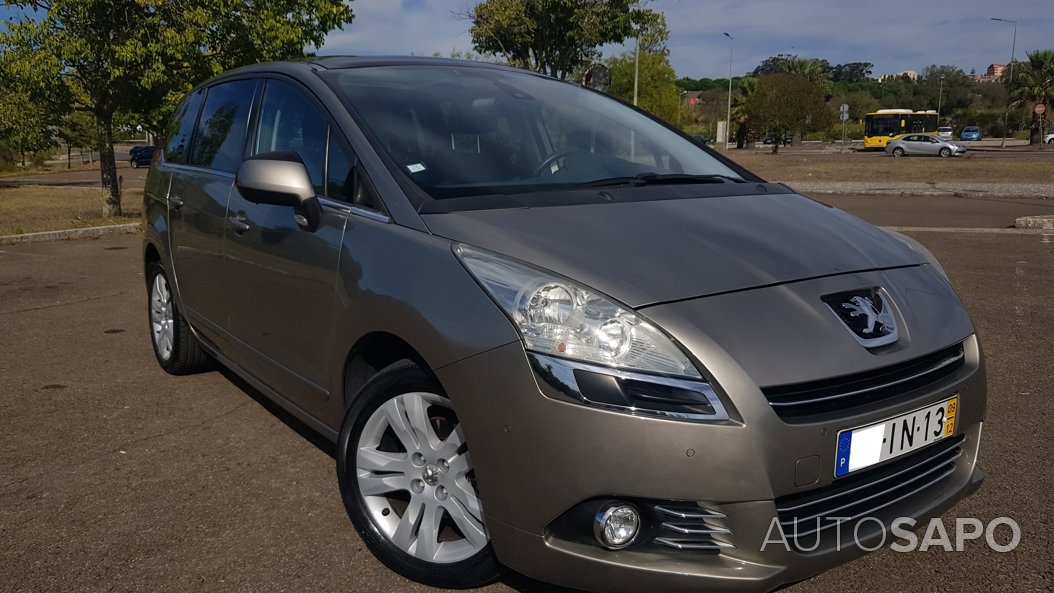 Peugeot 5008 1.6 HDi Exec. CMP6 JLL17